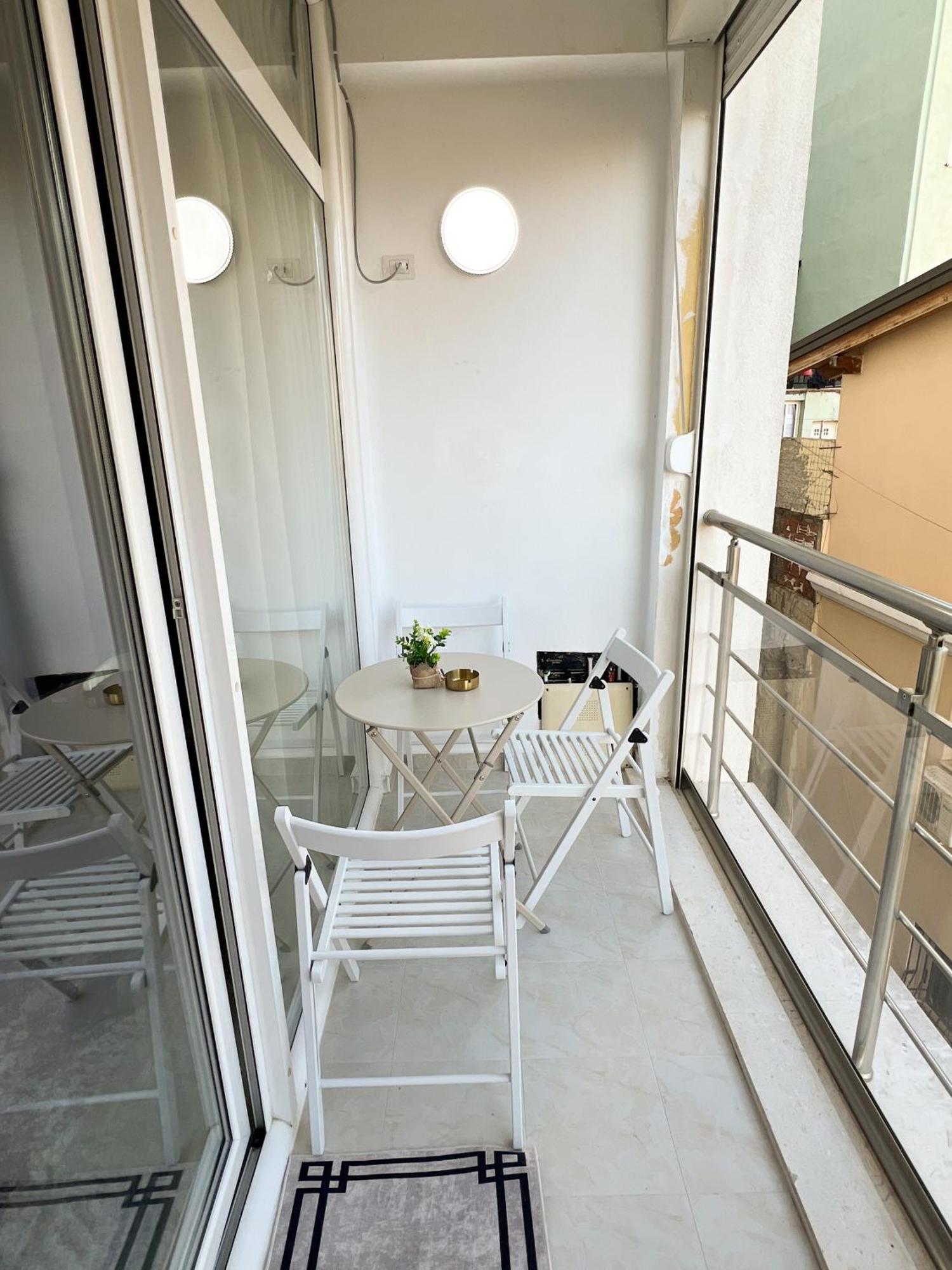 Sea View Apartments Durres Ngoại thất bức ảnh